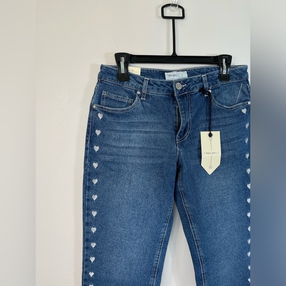 Heart-Embellished Blue Jeans Embroidery Love Cotton Mid-Rise Denim Size 9/28 NWT - Picture 2 of 13